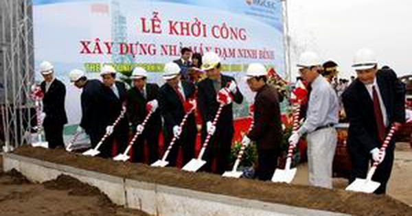 Tổ chức sự kiện khởi công nhà máy là gì?